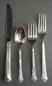 ONEIDA HEIRLOOM STERLING SILVE