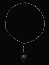 Onyx diamond and seed pearl pe