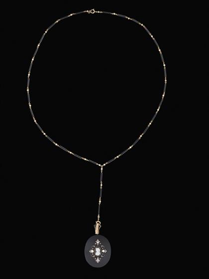 Onyx pendant and neck chain   