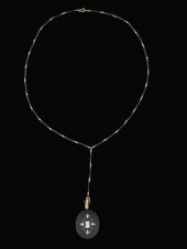 Onyx pendant and neck chain