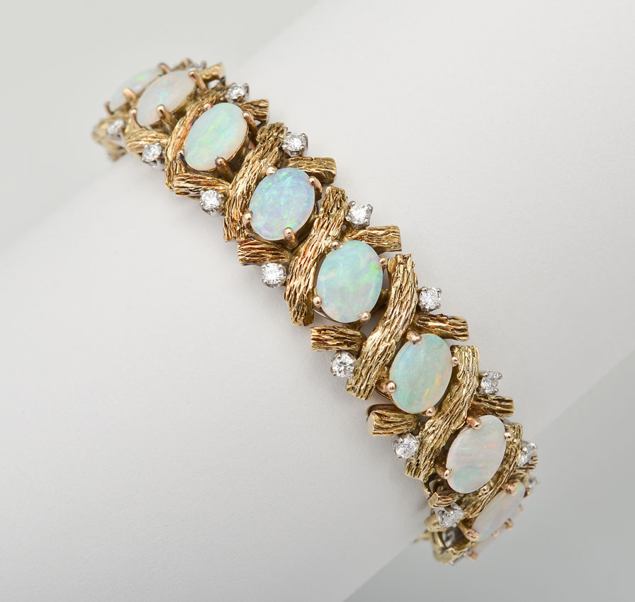 OPAL & DIAMOND BRACELET: 14K yellow
