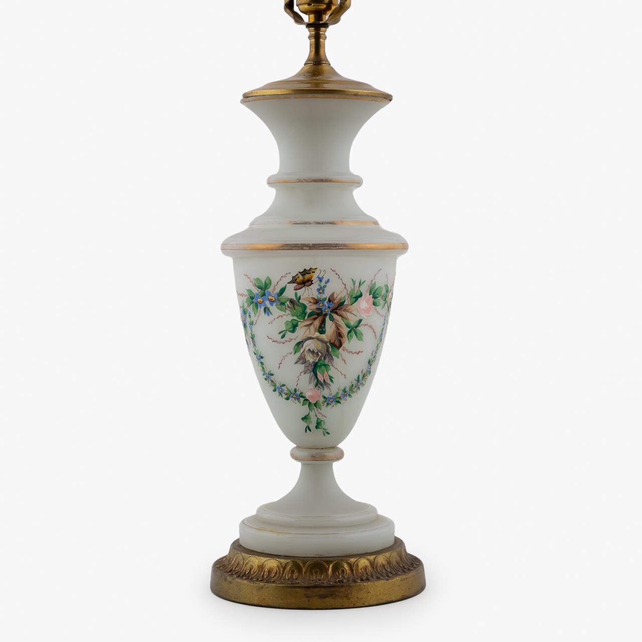OPALINE GLASS LAMP WITH SHADE