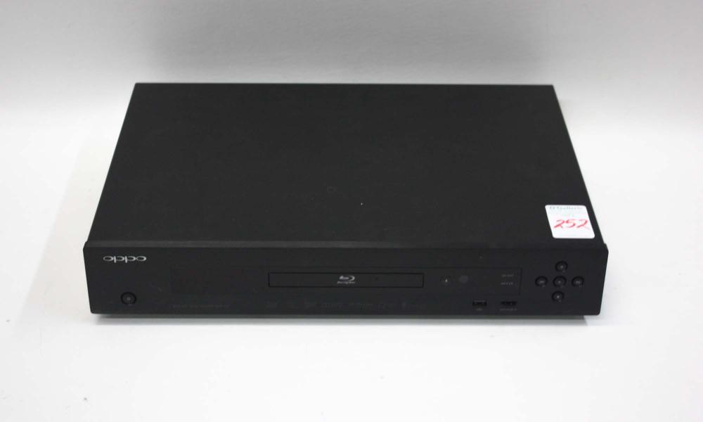 OPPO BLUE-RAY DISC PLAYER WITH