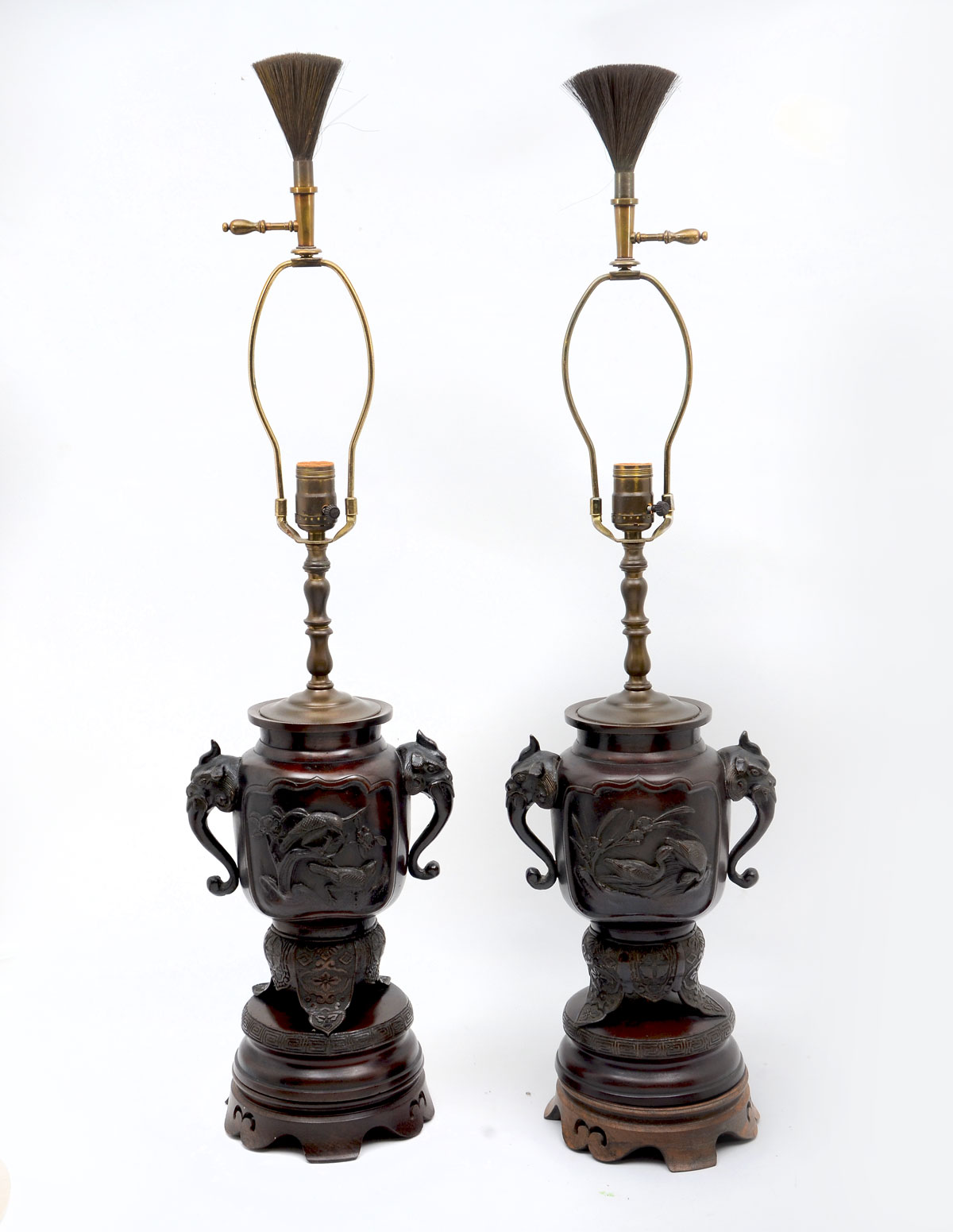 OPPOSING BRONZE JAPANESE FIGURAL