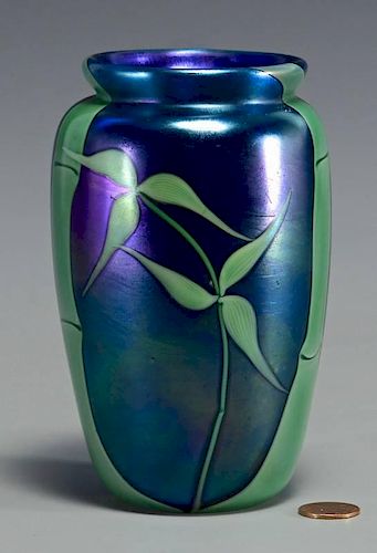 ORIENT & FLUME ART GLASS VASE,
