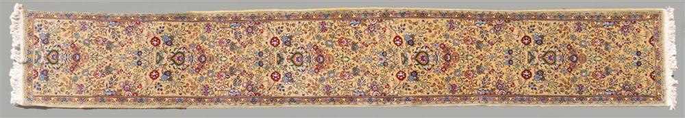 ORIENTAL BEIGE FLORAL