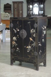 ORIENTAL CABINET. Black laquer