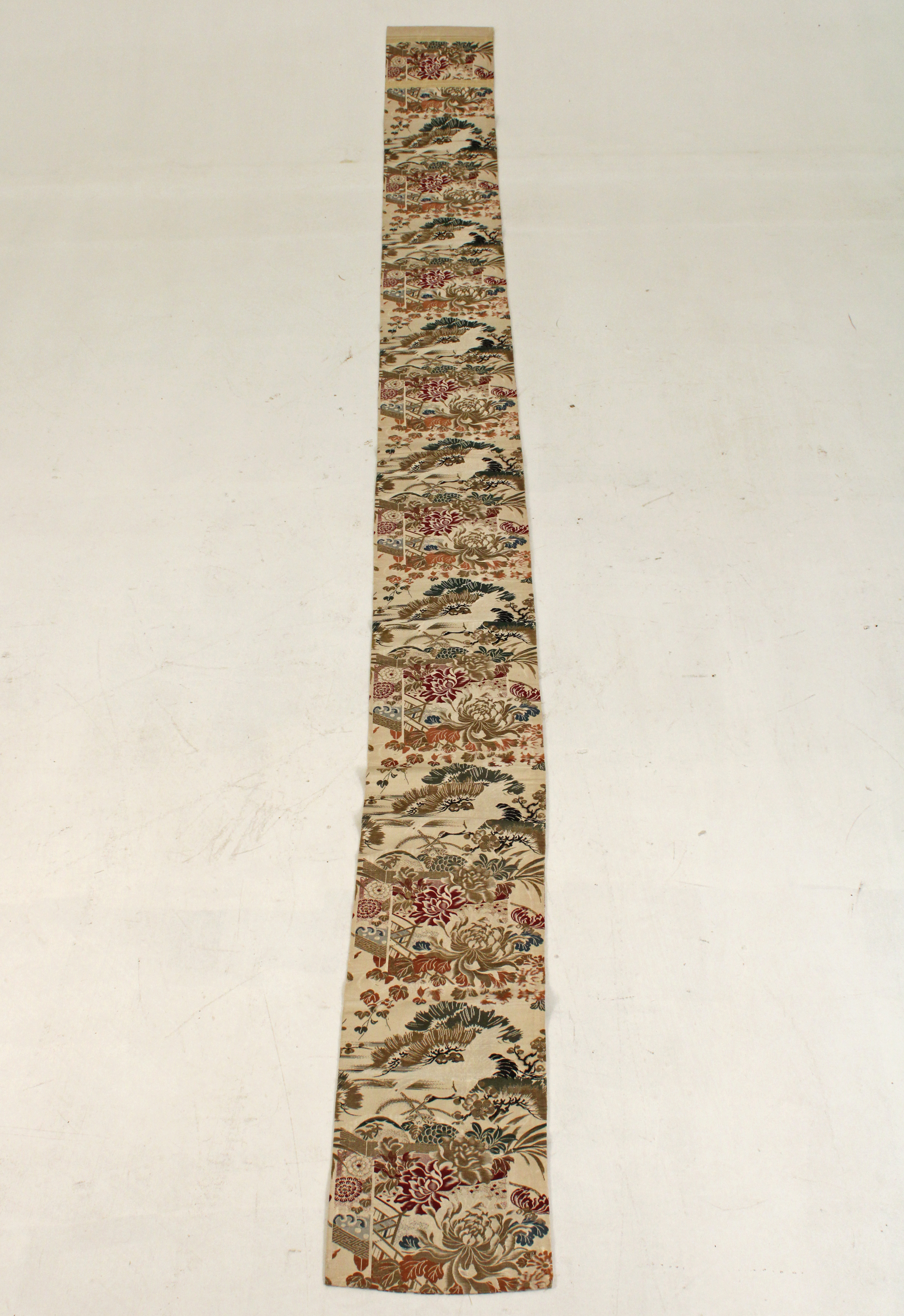 ORIENTAL INSPIRED SILK TABLE RUNNER