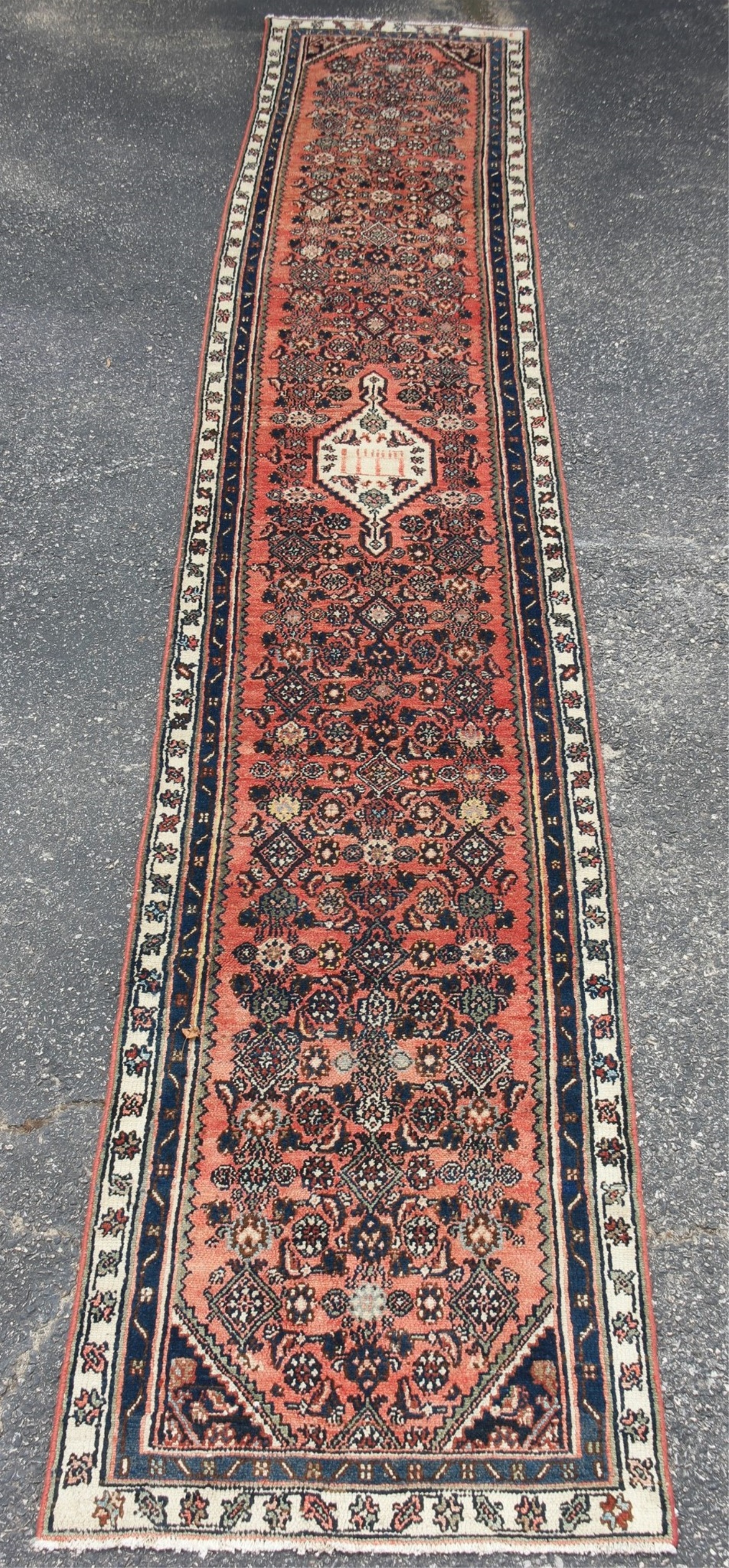 ORIENTAL RUG 3' X 16'2" LILIHAN