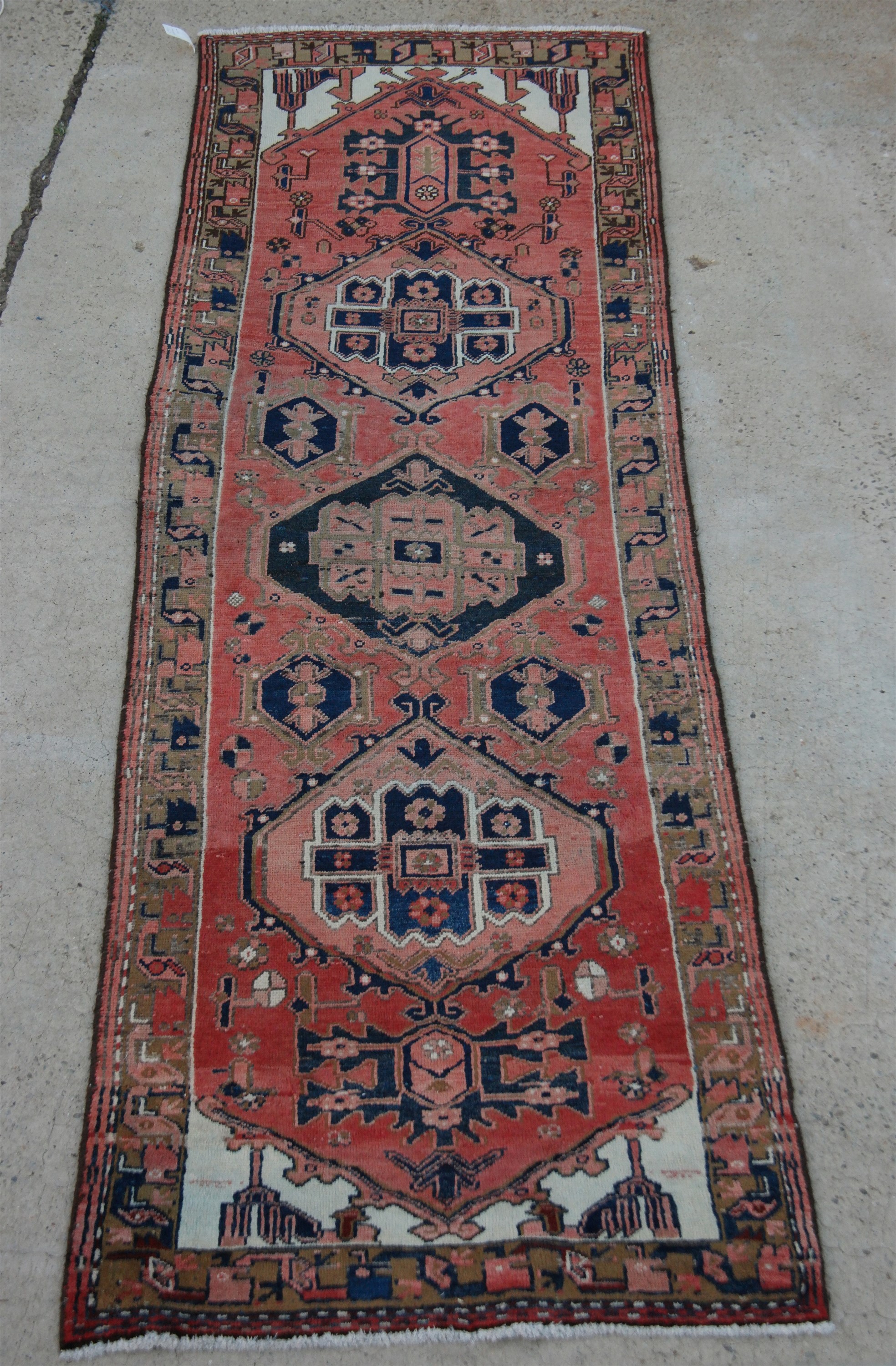 ORIENTAL RUG 3'3" X 10'7" PERSIAN
