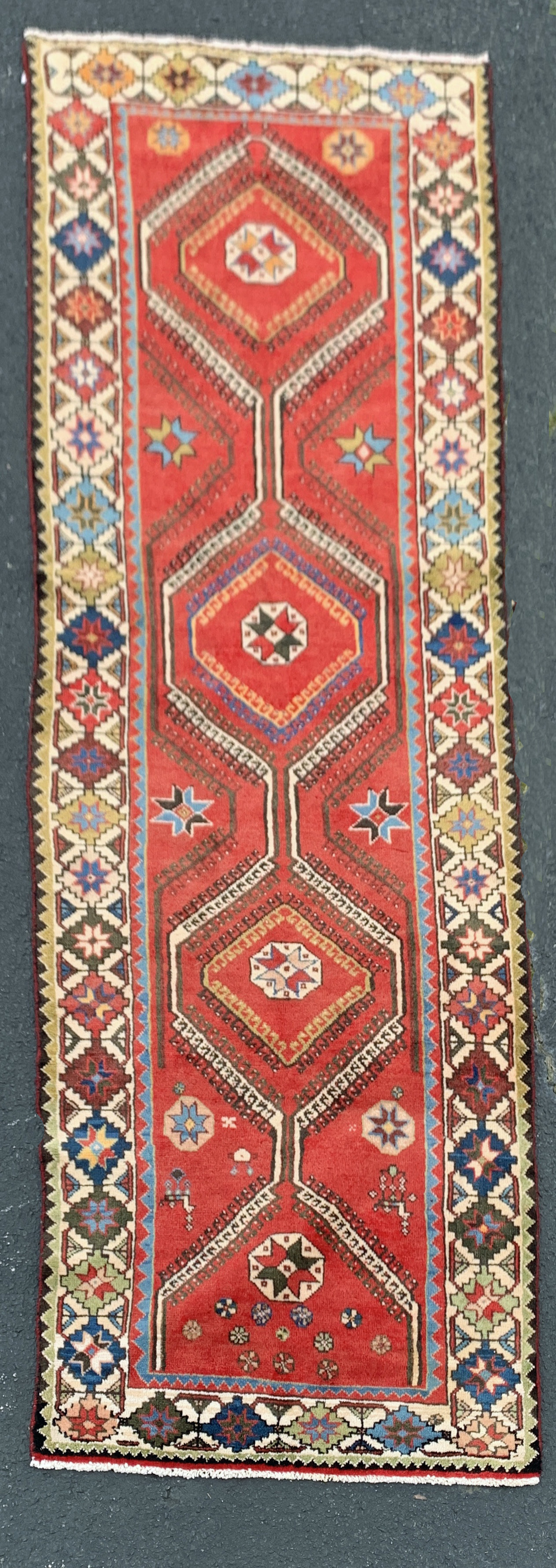 ORIENTAL RUG 3'3" X 9'10" AFSHAR
