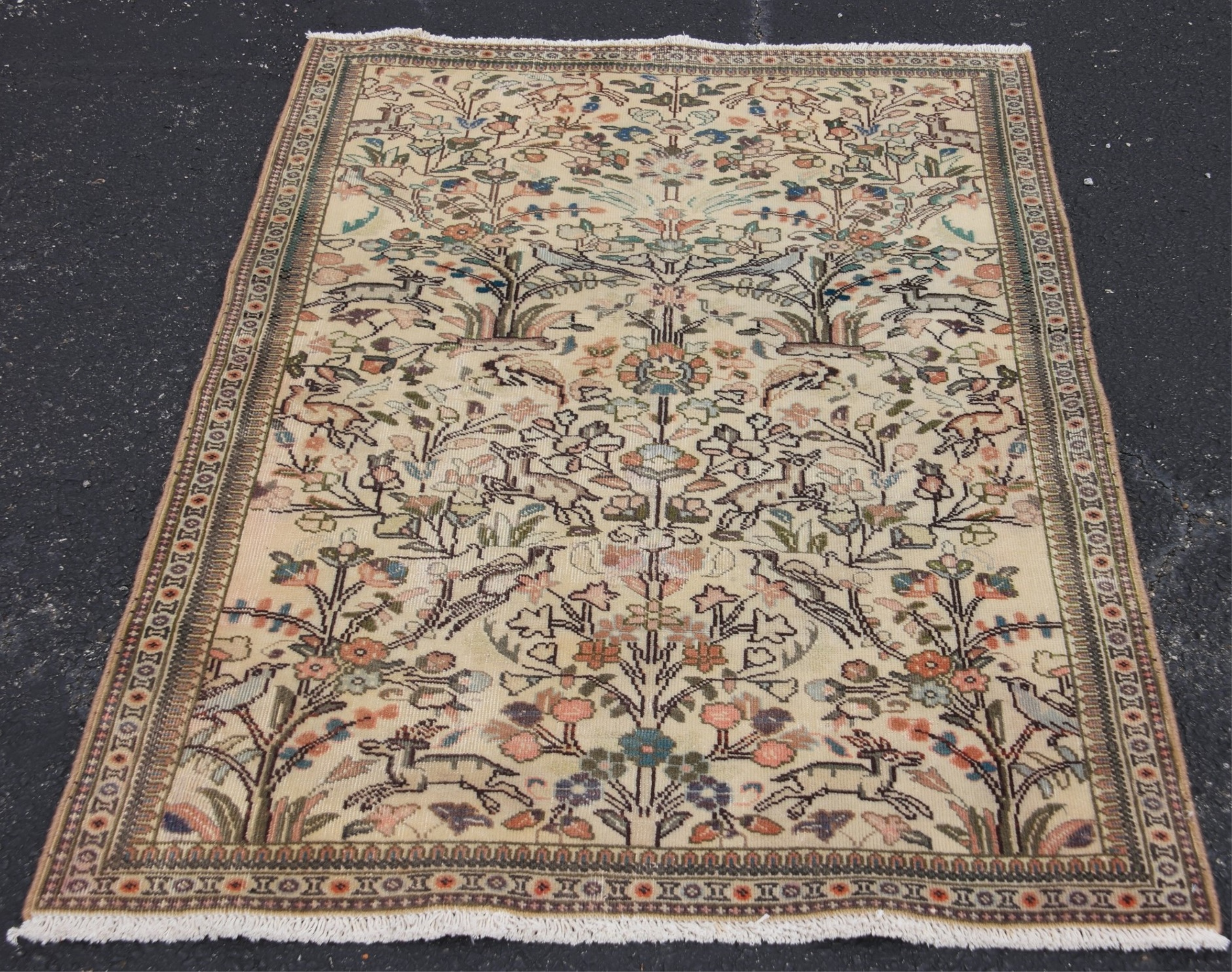 ORIENTAL RUG 3'7" X 5'1" TABRIZ