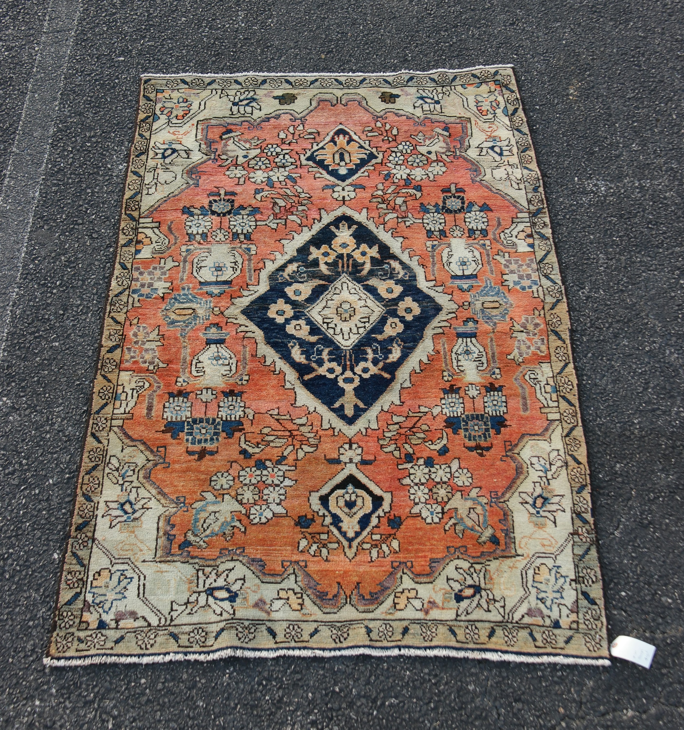 ORIENTAL RUG 4' X 6'6" SERAPI