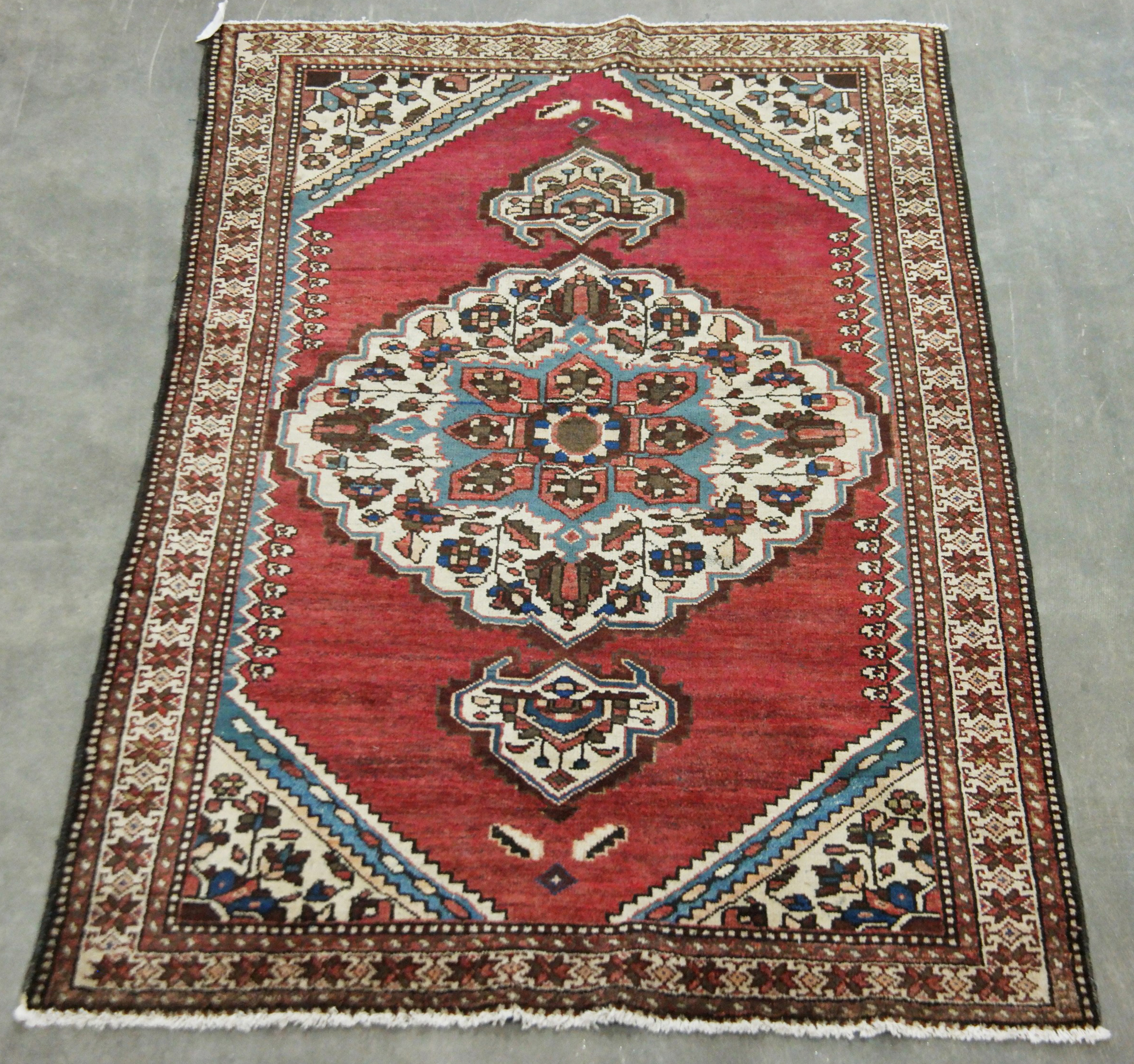 ORIENTAL RUG 4'4" X 6'7"