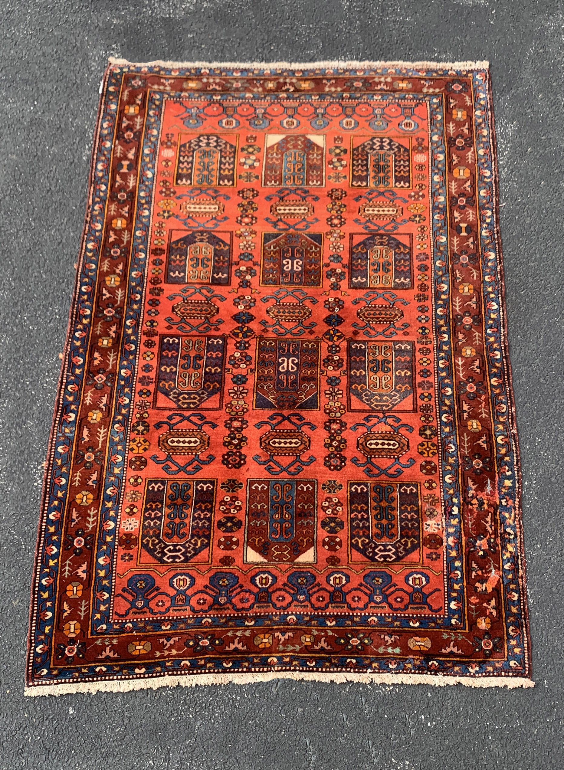 ORIENTAL RUG 5' X 7'7" KARABAK