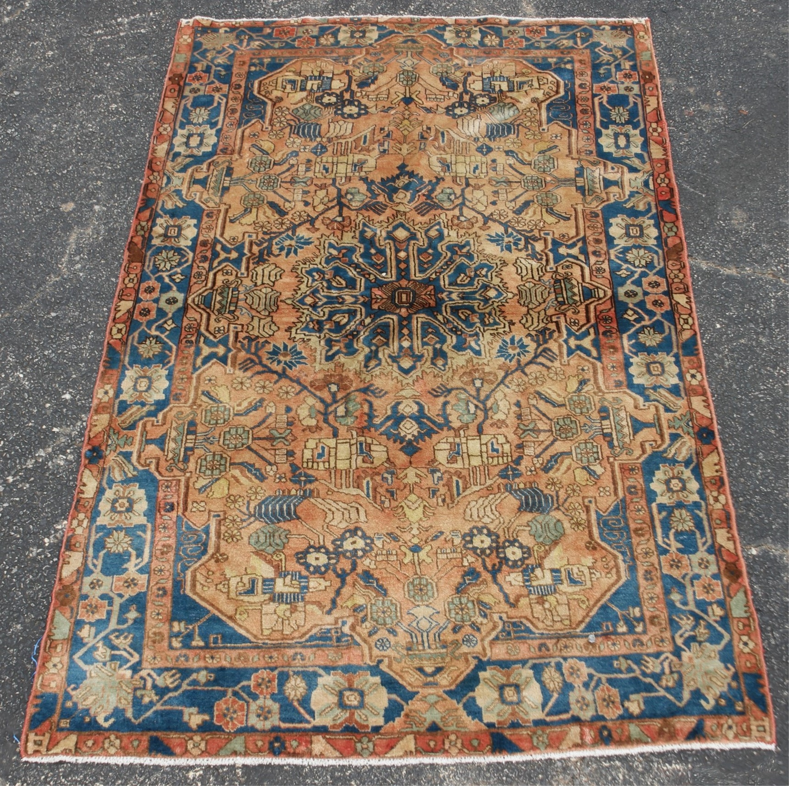 ORIENTAL RUG 5' X 8'3" NAHAVAND