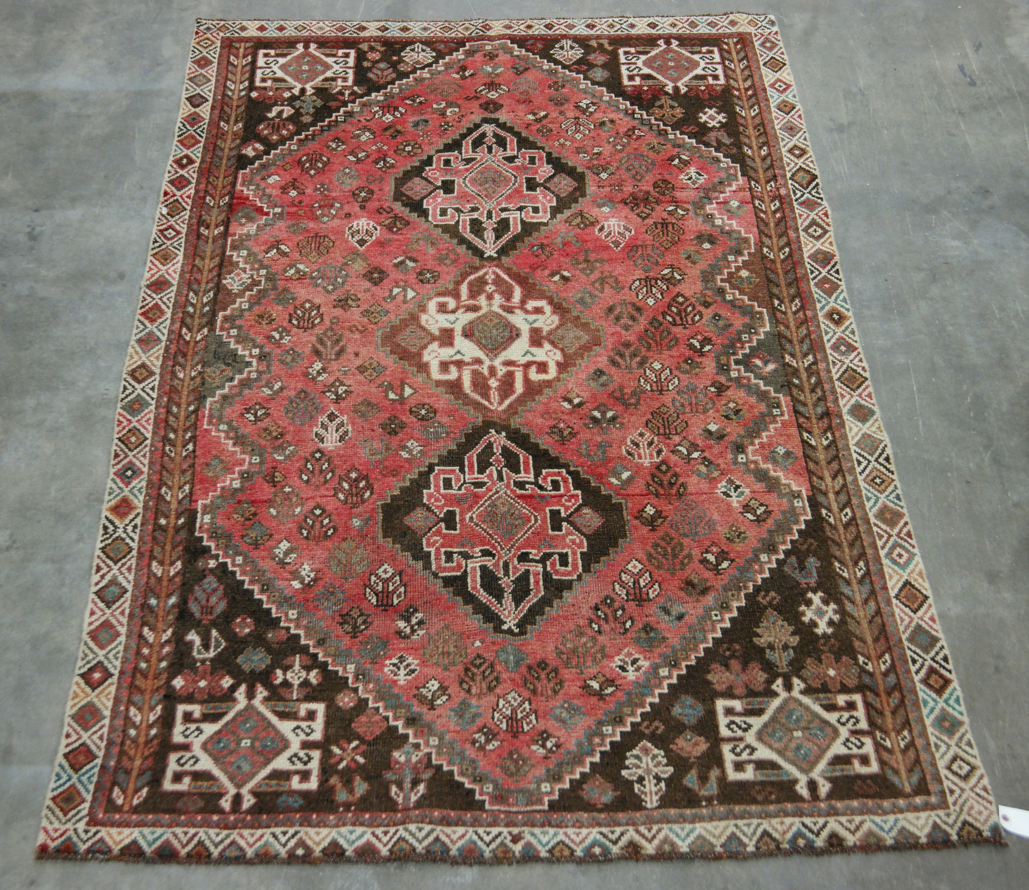 ORIENTAL RUG 5'3'' X 8'6" SHIRAZ