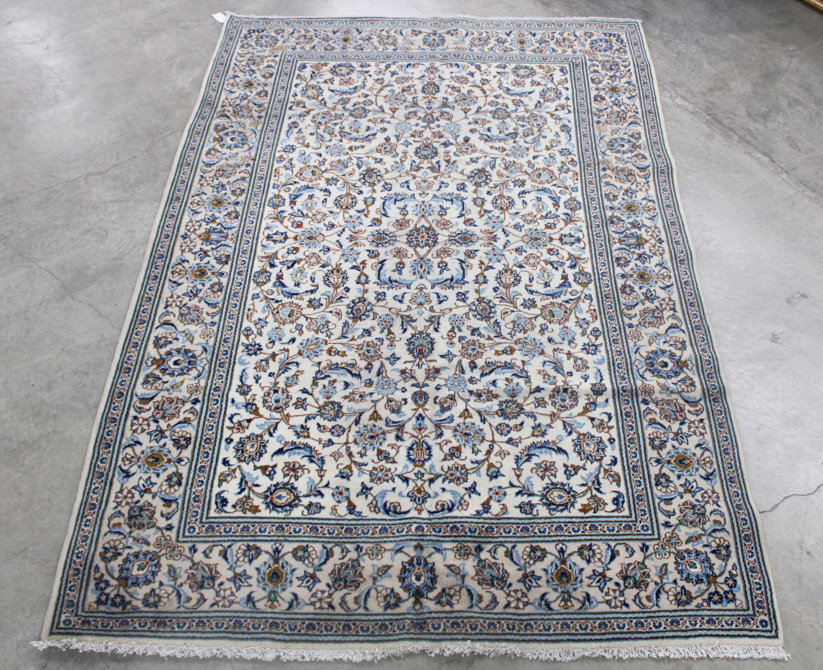ORIENTAL RUG  6'6" X 9'10" KASHAN