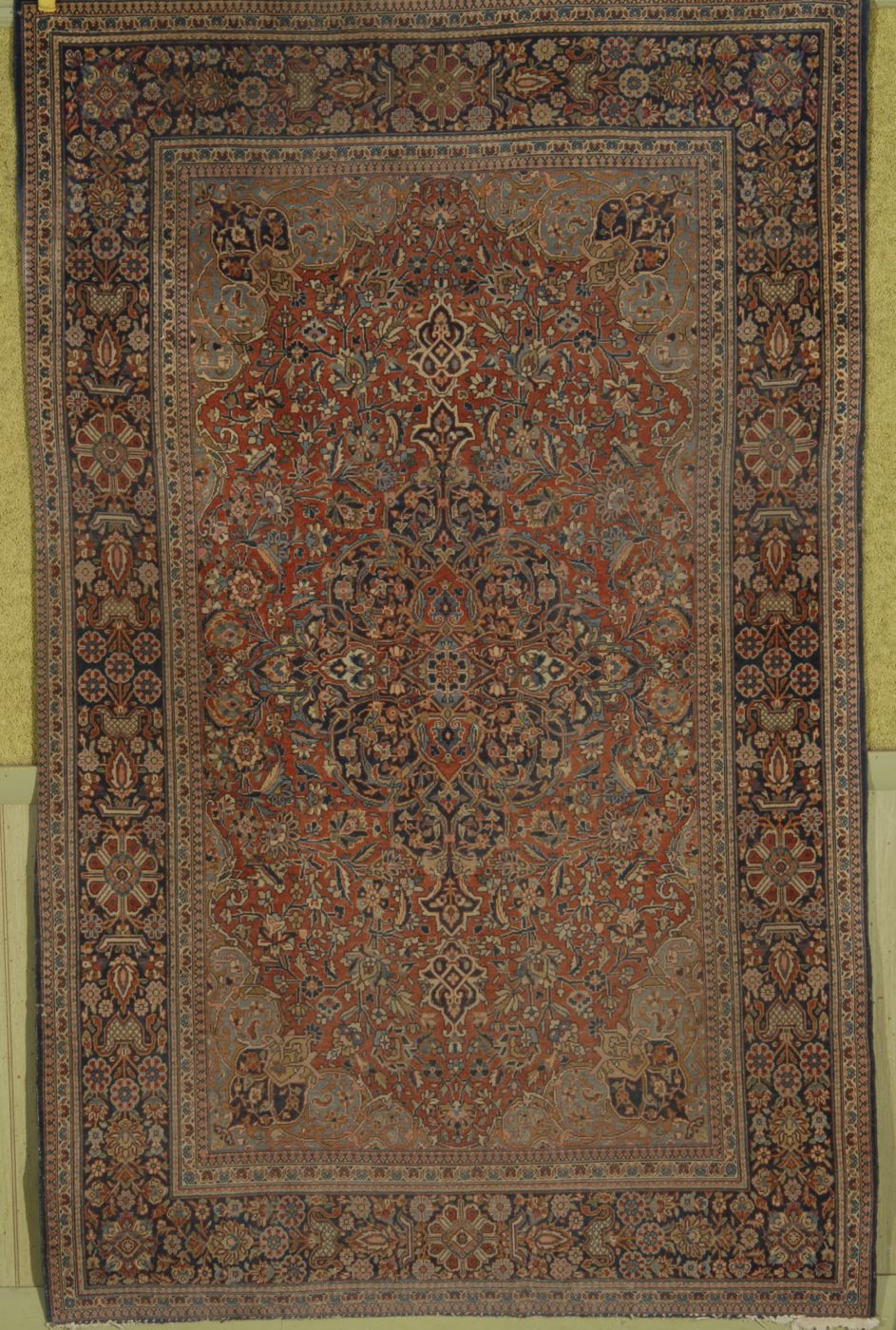ORIENTAL RUG: KESHAN4'5 x 7'0''