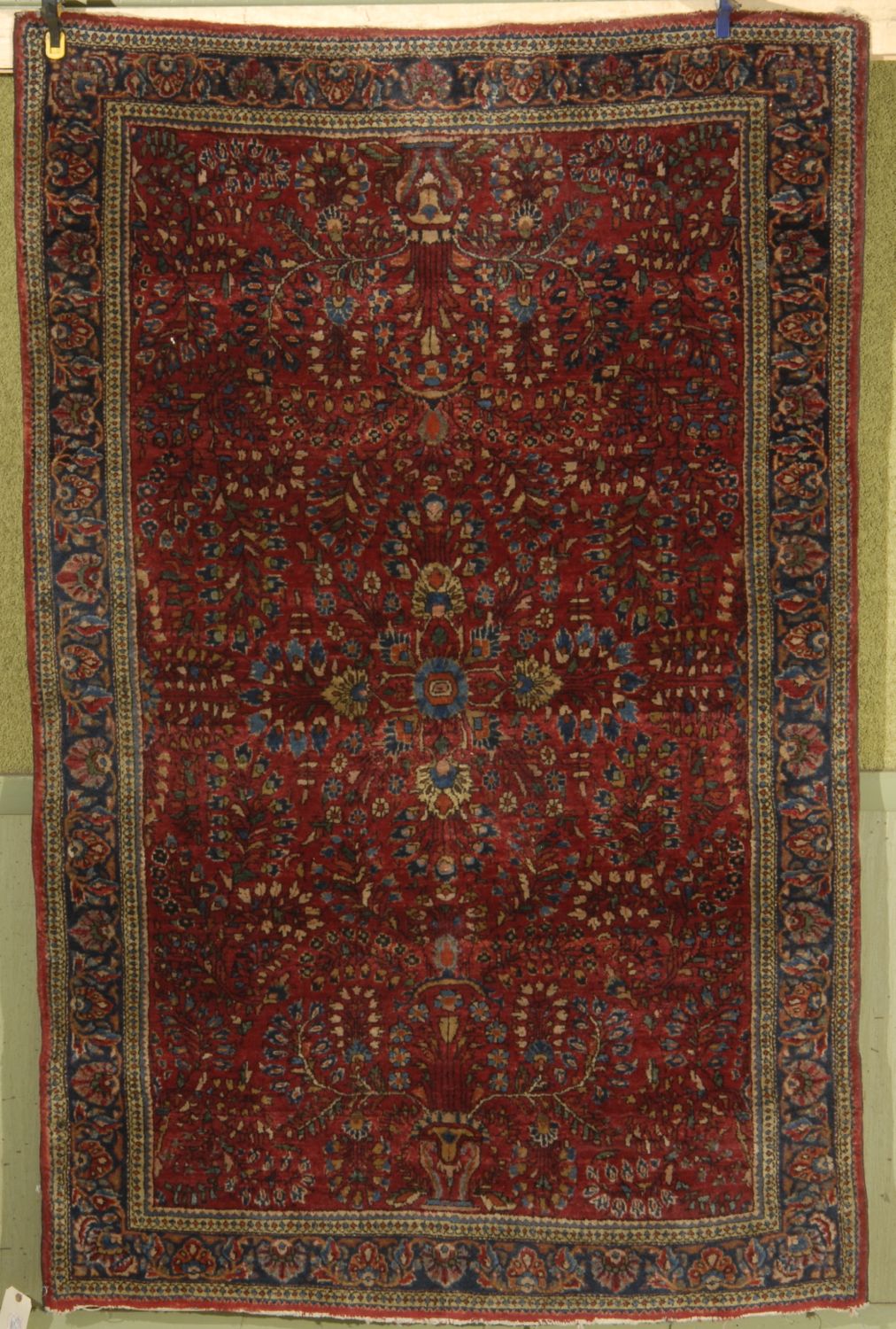 ORIENTAL RUG: SAROUK4'3 x 6'7''