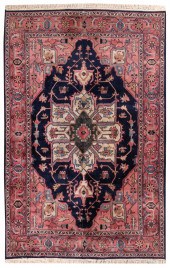 ORIENTAL RUG: SERAPI DESIGN 5'