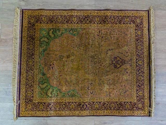 ORIENTAL RUGOriental Rug - Silk?