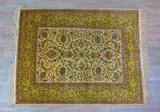 ORIENTAL RUGOriental Rug - Silk?