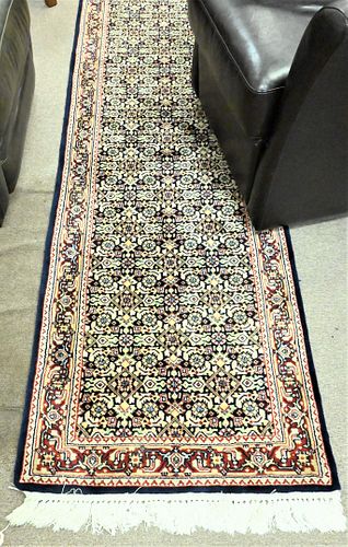 ORIENTAL RUNNEROriental Runner,