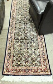 ORIENTAL RUNNEROriental Runner