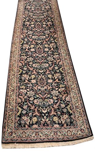 ORIENTAL RUNNEROriental Runner,