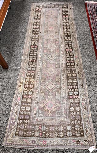 ORIENTAL RUNNEROriental Runner,