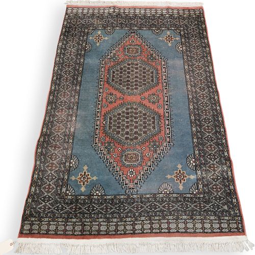ORIENTAL SILK RUGDESCRIPTION: An