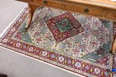 ORIENTAL THROW RUGOriental Thr