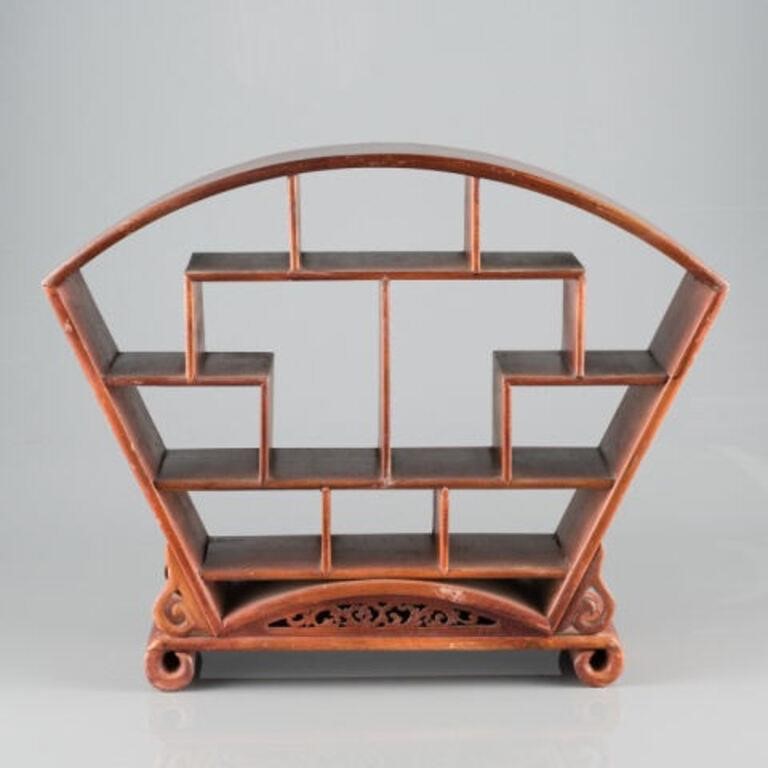 ORIENTAL WOODEN DISPLAY STANDA late