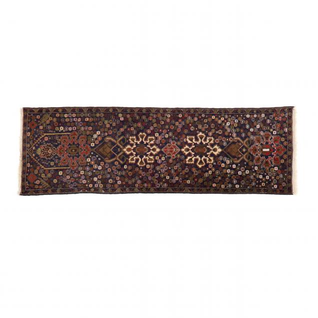 ORIENTAL WOOL RUNNER Blue field