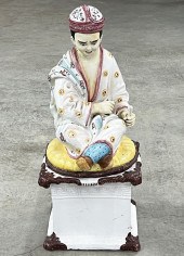 ORIENTALIST FAIENCE FIGURE Ori