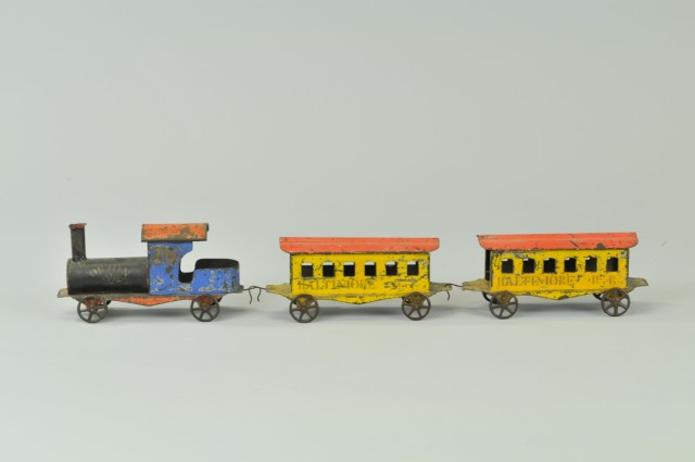 ORION FLOOR TRAIN Early American