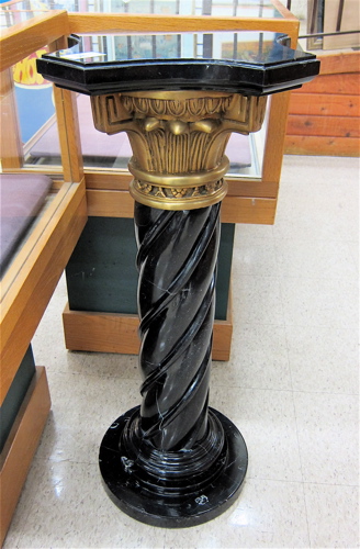 ORMOLU AND BLACK PORFIDO MARBLE