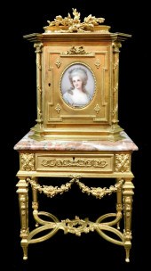 ORMOLU AND MARBLE JEWELRY/TRIN