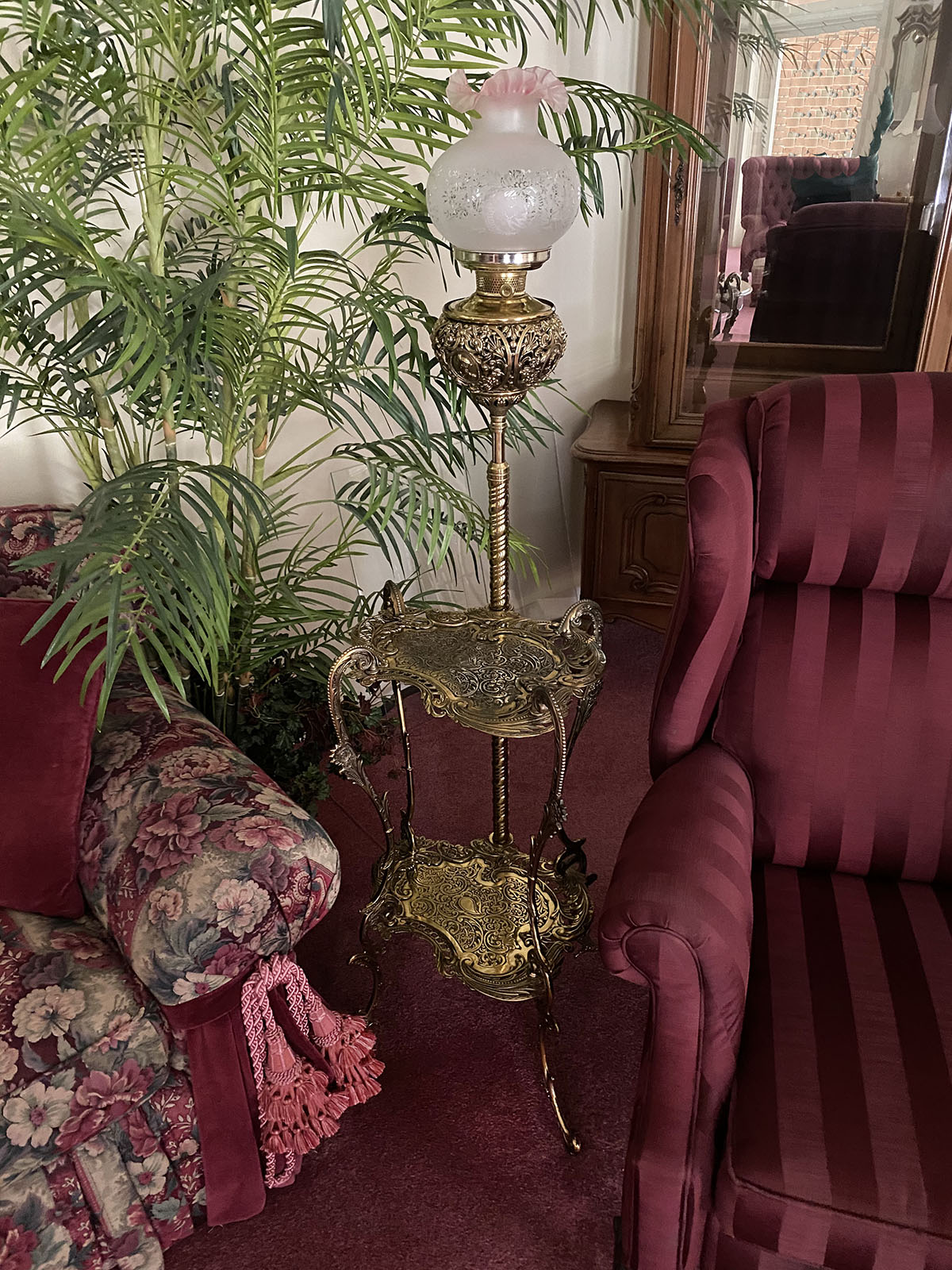 ORNATE BRASS 2 TIER PIANO LAMP