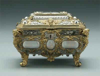 Ornate brass jewelry cask,