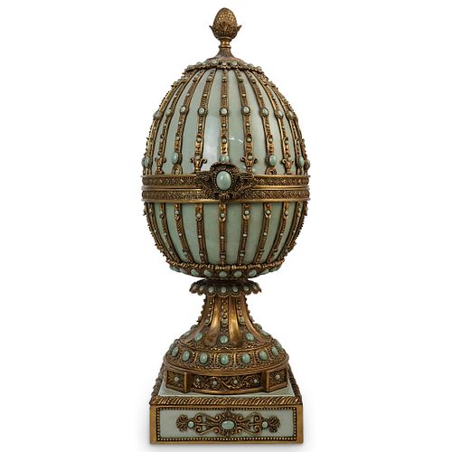 ORNATE BRONZE MOUNTED PORCELAIN