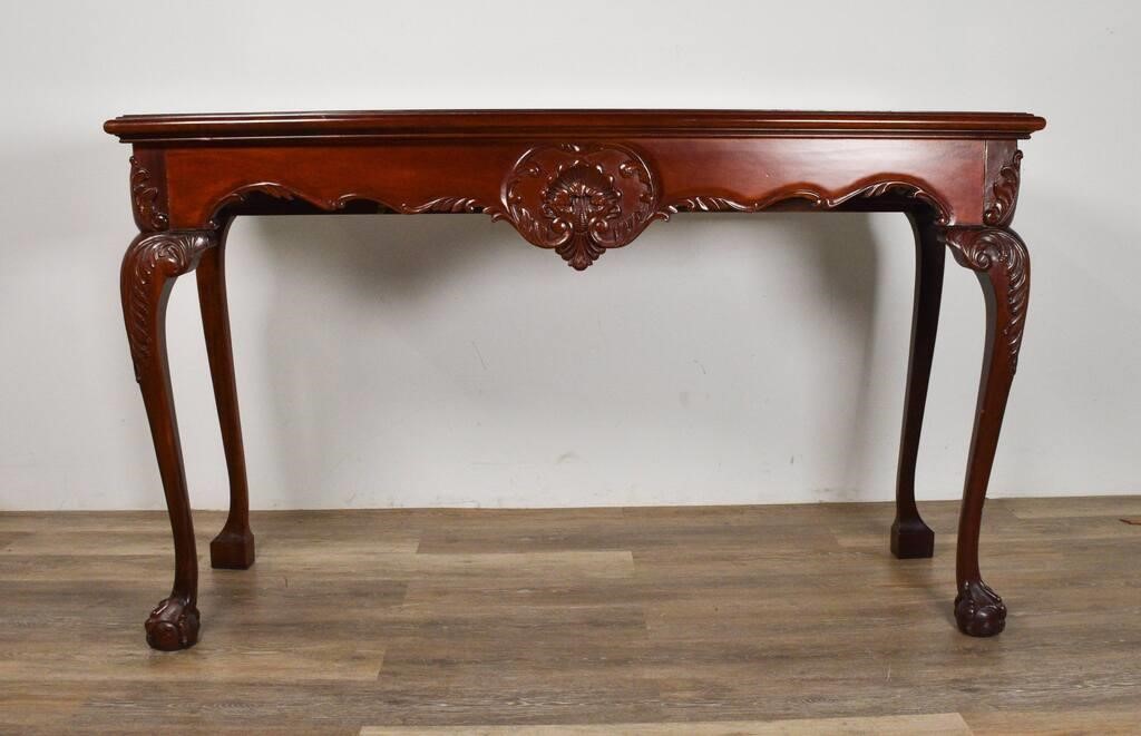 ORNATE CHIPPENDALE STYLE