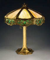 ORNATE SLAG GLASS TABLE LAMP<b