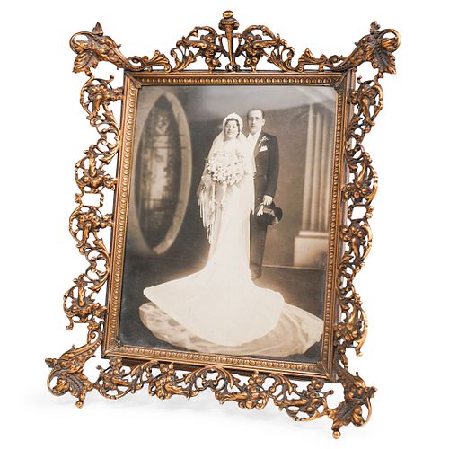 ORNATE VICTORIAN STYLE PICTURE