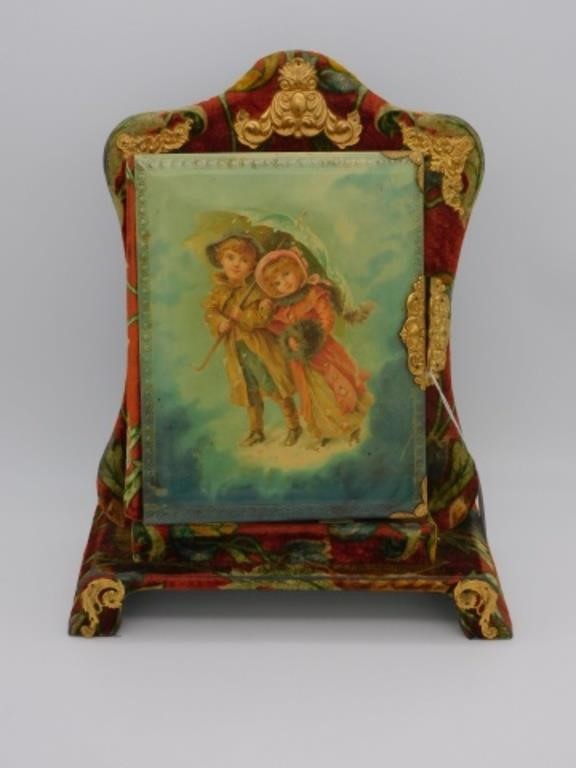 ORNATE VICTORIAN VELVET PHOTO