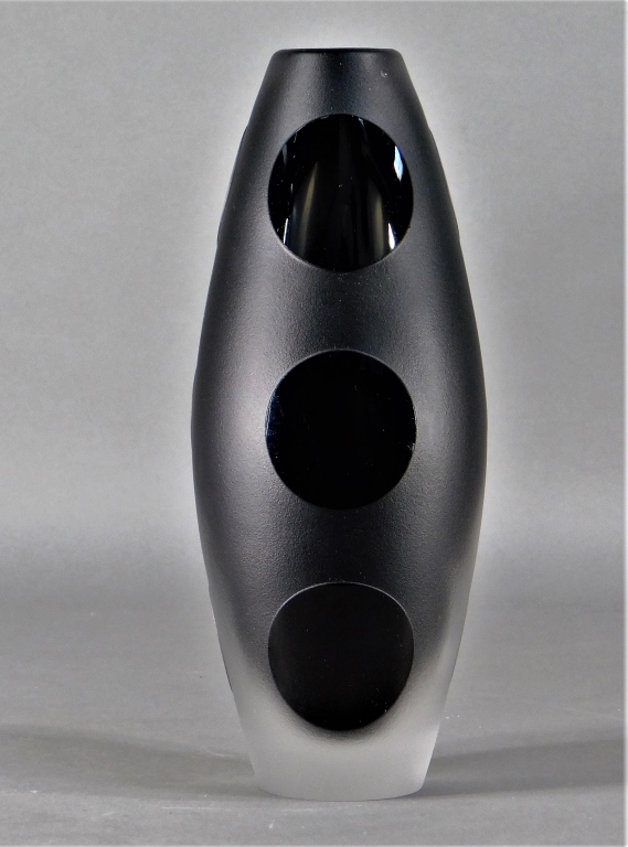 ORREFORS MODERNIST BLACK AMETHYST