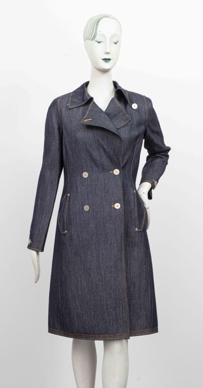 OSCAR DE LA RENTA DENIM COAT /