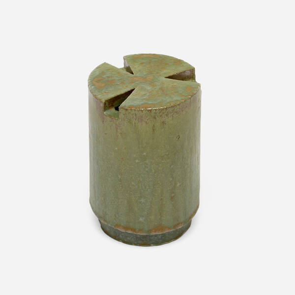 Otto  Natzler. Cylindrical form