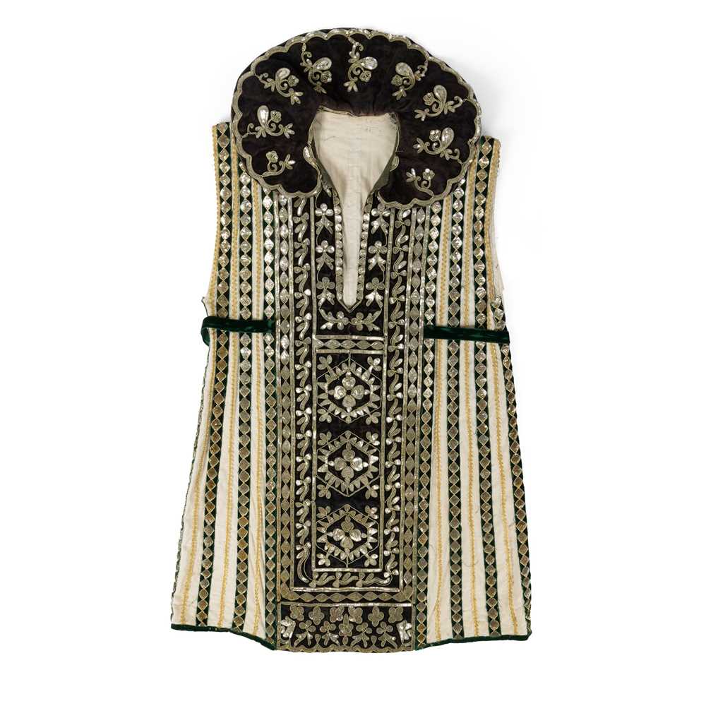 OTTOMAN METAL-THREAD EMBROIDERED